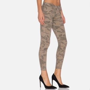 The Silverlake Zip Camo Commando jeans